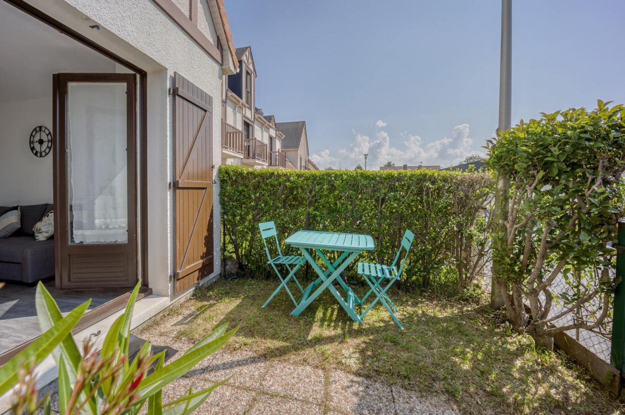 Le Petit Normand - Studio Avec Jardin A 500 M De La Plage กูร์เซิล-โซร์-แม ภายนอก รูปภาพ