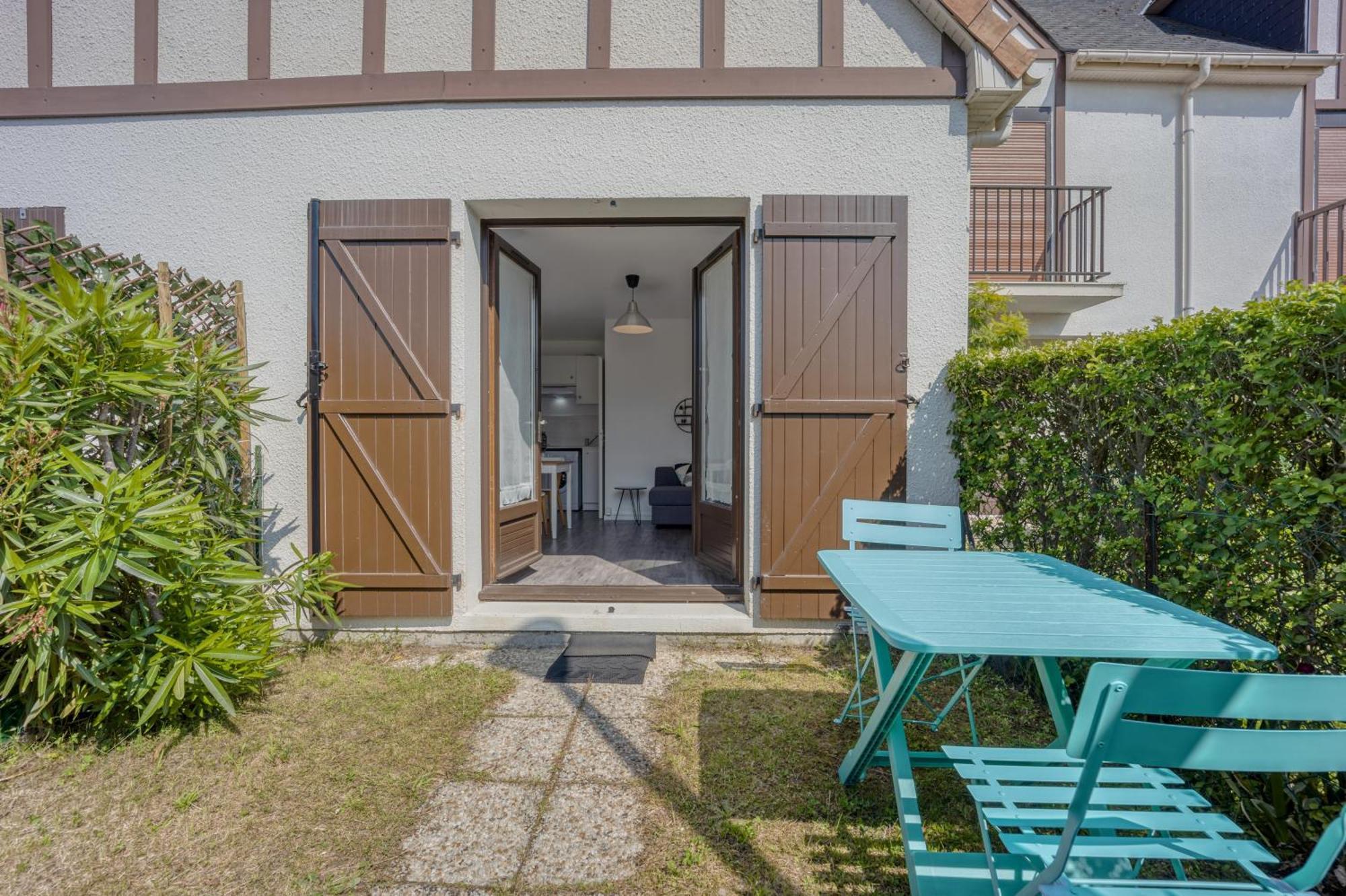 Le Petit Normand - Studio Avec Jardin A 500 M De La Plage กูร์เซิล-โซร์-แม ภายนอก รูปภาพ